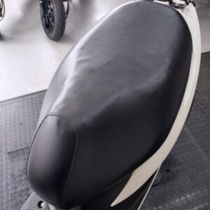 アドレスV50　シート