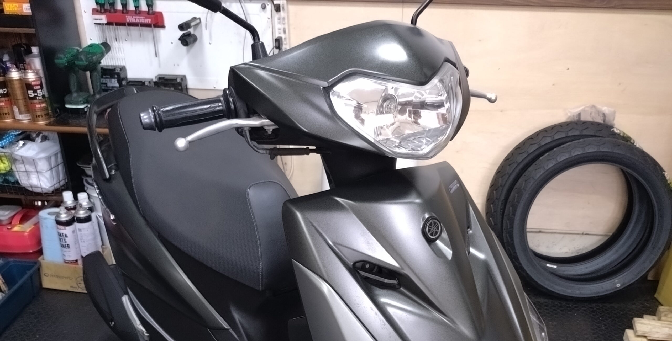 YAMAHA アクシスZ|AXIS Z|4スト FI 125cc AT|ダークグレーメタリック